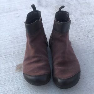 Xero shoes Vienna Womens Chelsea boots size 8 Eur 38.5 UK 6 brown used